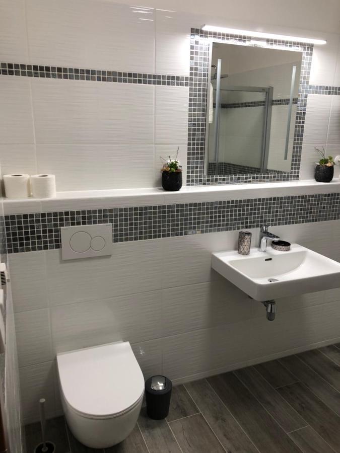 Apartmány Koněvova Mikulov Exterior foto