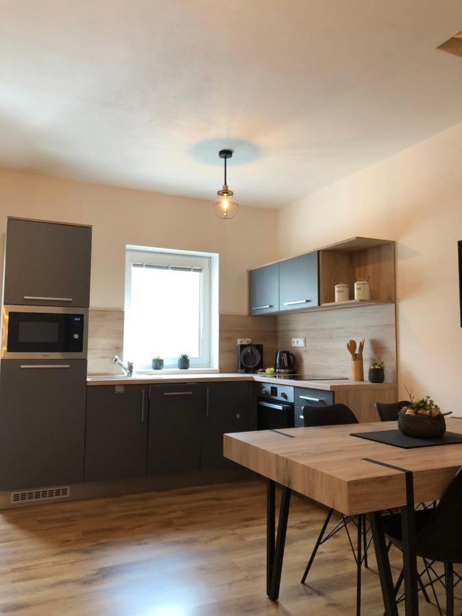 Apartmány Koněvova Mikulov Exterior foto
